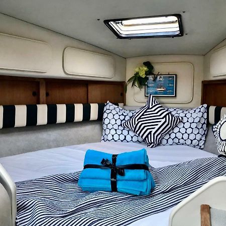 מלון סנט אדריה דה בסוס Yacht Experience Barcelona מראה חיצוני תמונה